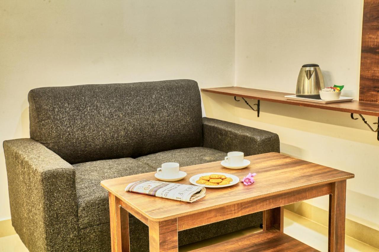 Visa Inn Transit Stay With Airport Transfer バンガロール エクステリア 写真